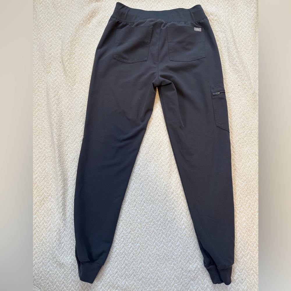 Figs Zamora Jogger Scrub Pants - Picture 4 of 4